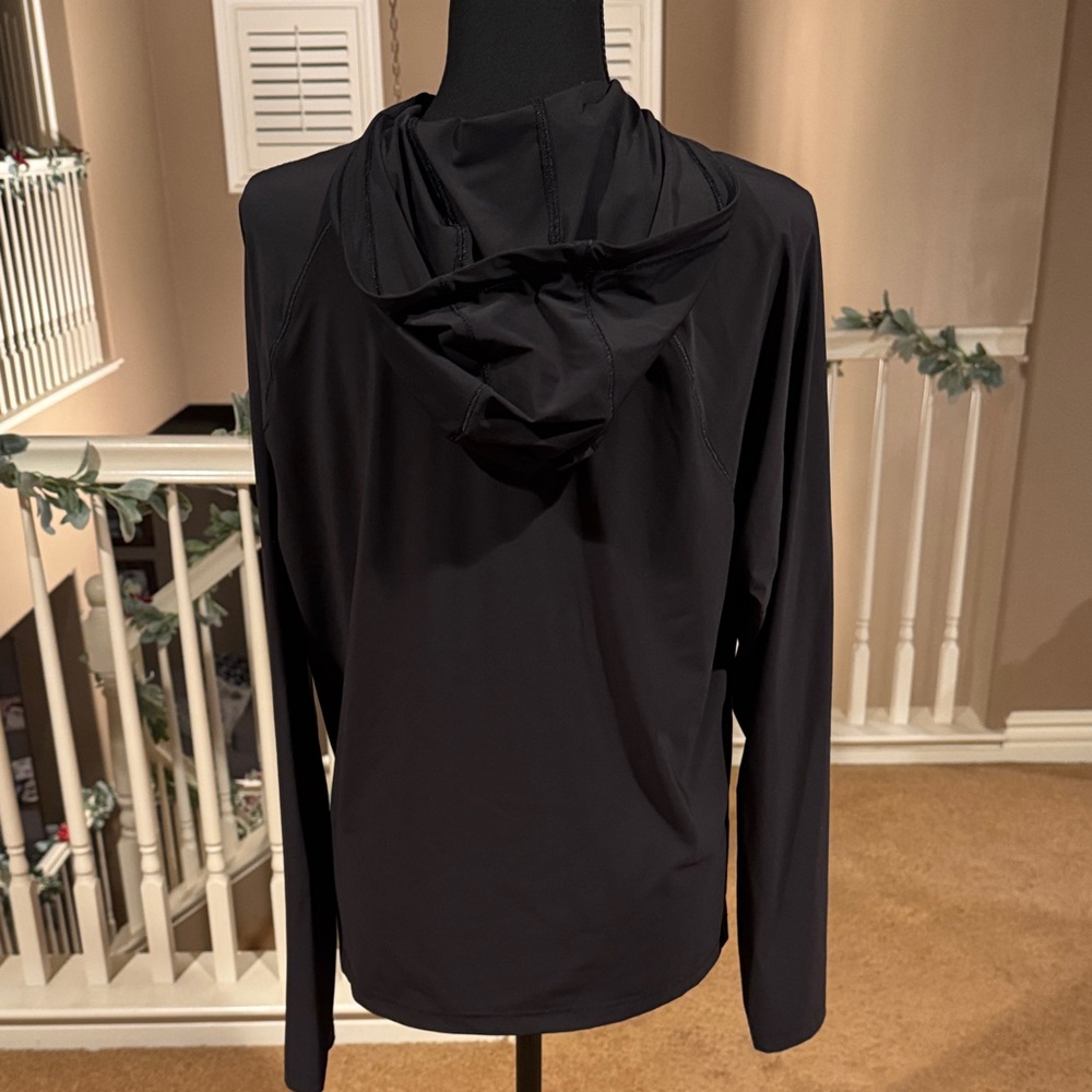 Athleta Black Long Sleeve Top - Picture 4 of 4